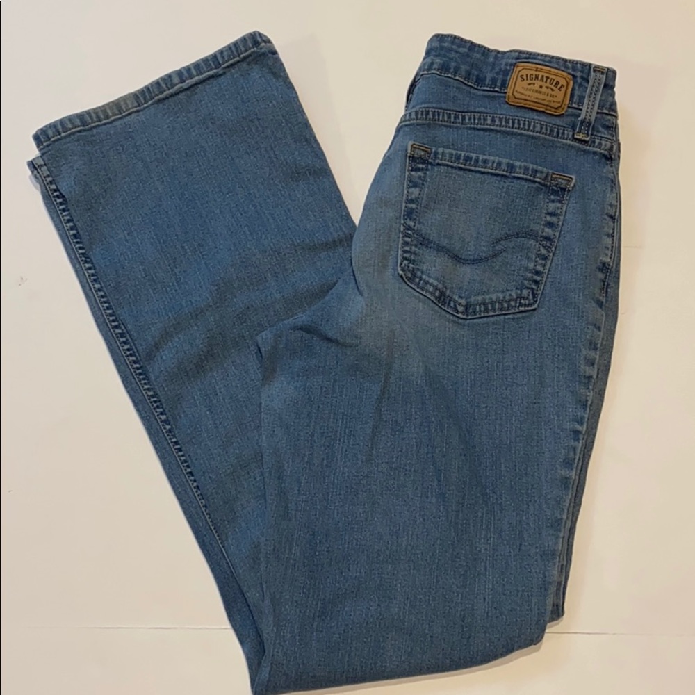 Levis Signature SZ 8 Bootcut At Waist Blue Jeans